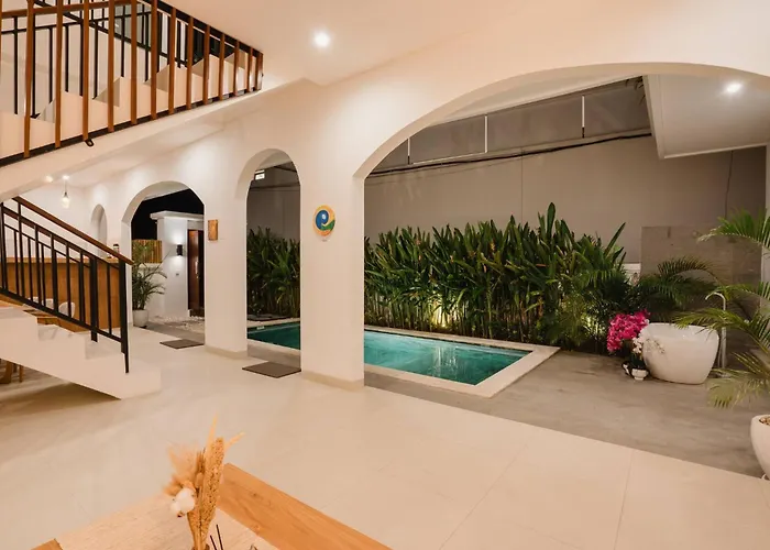 9 Mins To Canggu Beach, 4 Bed Pool Mengwi