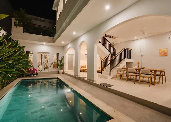 9 Mins To Canggu Beach, 4 Bed Pool Ferienhaus
