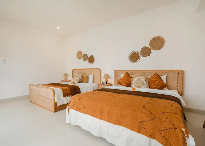 9 Mins To Canggu Beach, 4 Bed Pool