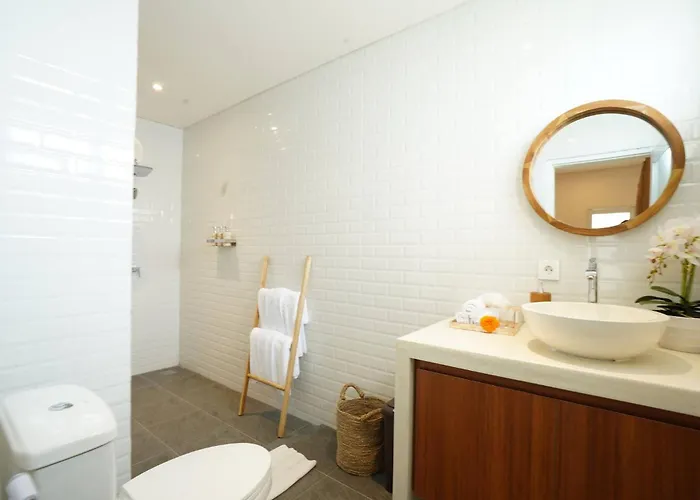 9 Mins To Canggu Beach, 4 Bed Pool * Mengwi