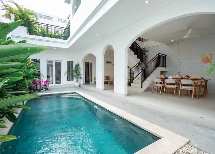 9 Mins To Canggu Beach, 4 Bed Pool Ferienhaus