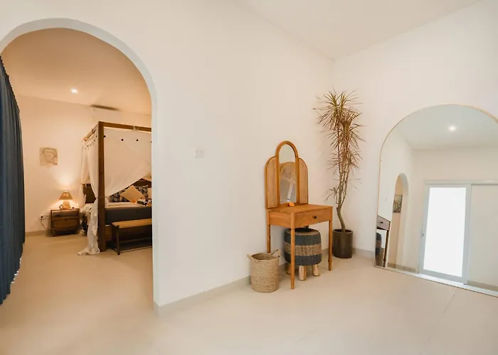 9 Mins To Canggu Beach, 4 Bed Pool