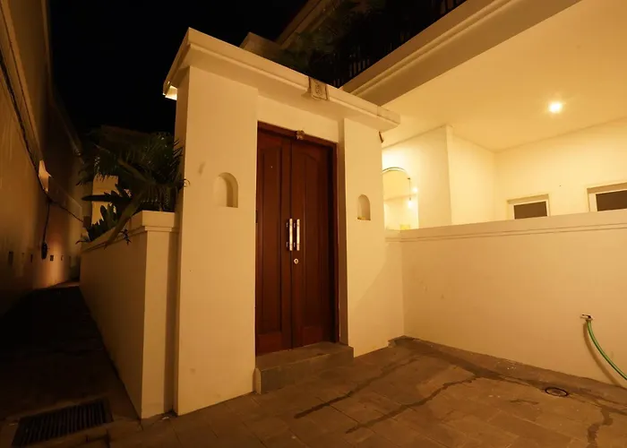 9 Mins To Canggu Beach, 4 Bed Pool Ferienhaus Mengwi
