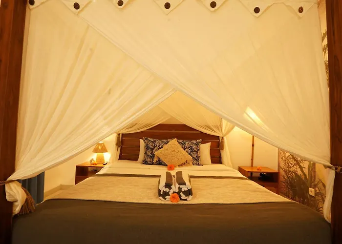 9 Mins To Canggu Beach, 4 Bed Pool Mengwi